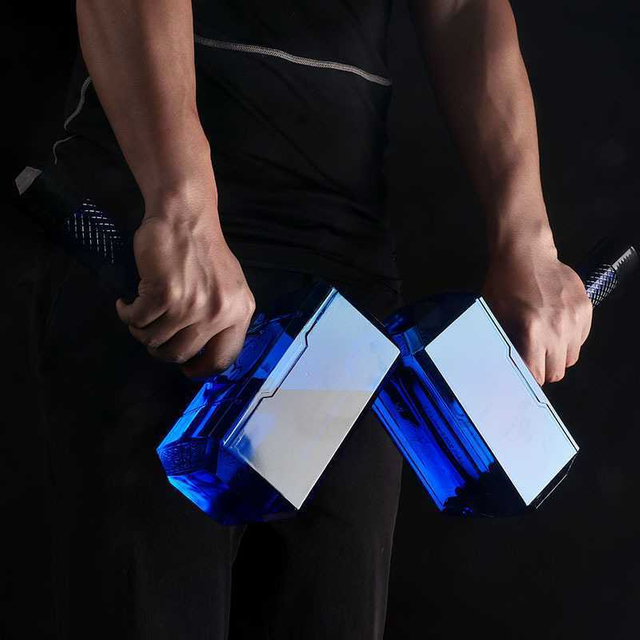 Quake Hammer Large Capacity Sports Bottle Real Hammer Cup Plastic Cup Dumbbell Outdoor Large Space Cup