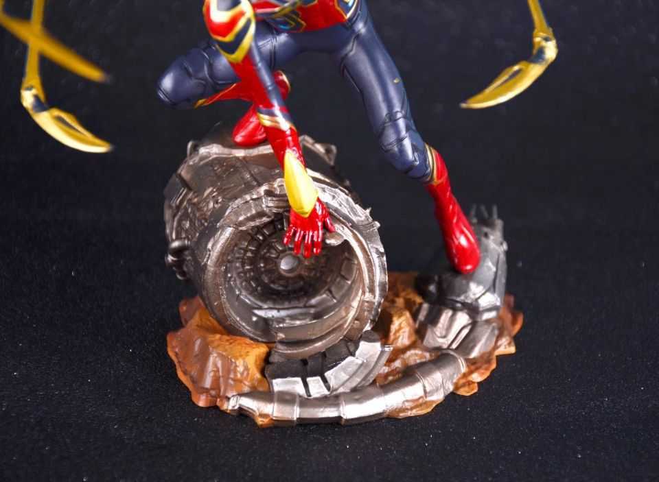 Avengers 3 Spider-Man Heroes Expedition Steel Battle Shirt Edition Boxed Spiderman Hand Dolls