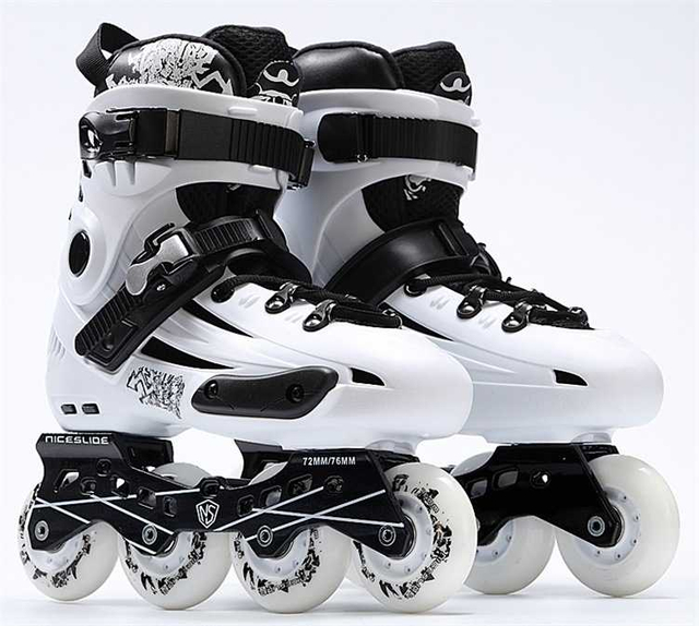 Professional Skates Adult Flat Shoes Roller Shoes Adult Full Set of Inline Roller Skates Men And Women Full Flash Light