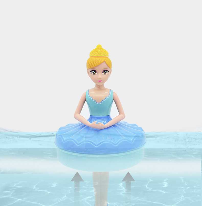 Girls' new summer water play gifts Beverly water rotation girl who will spray water ballet