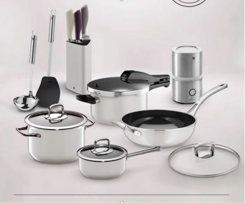 Kitchen pot set