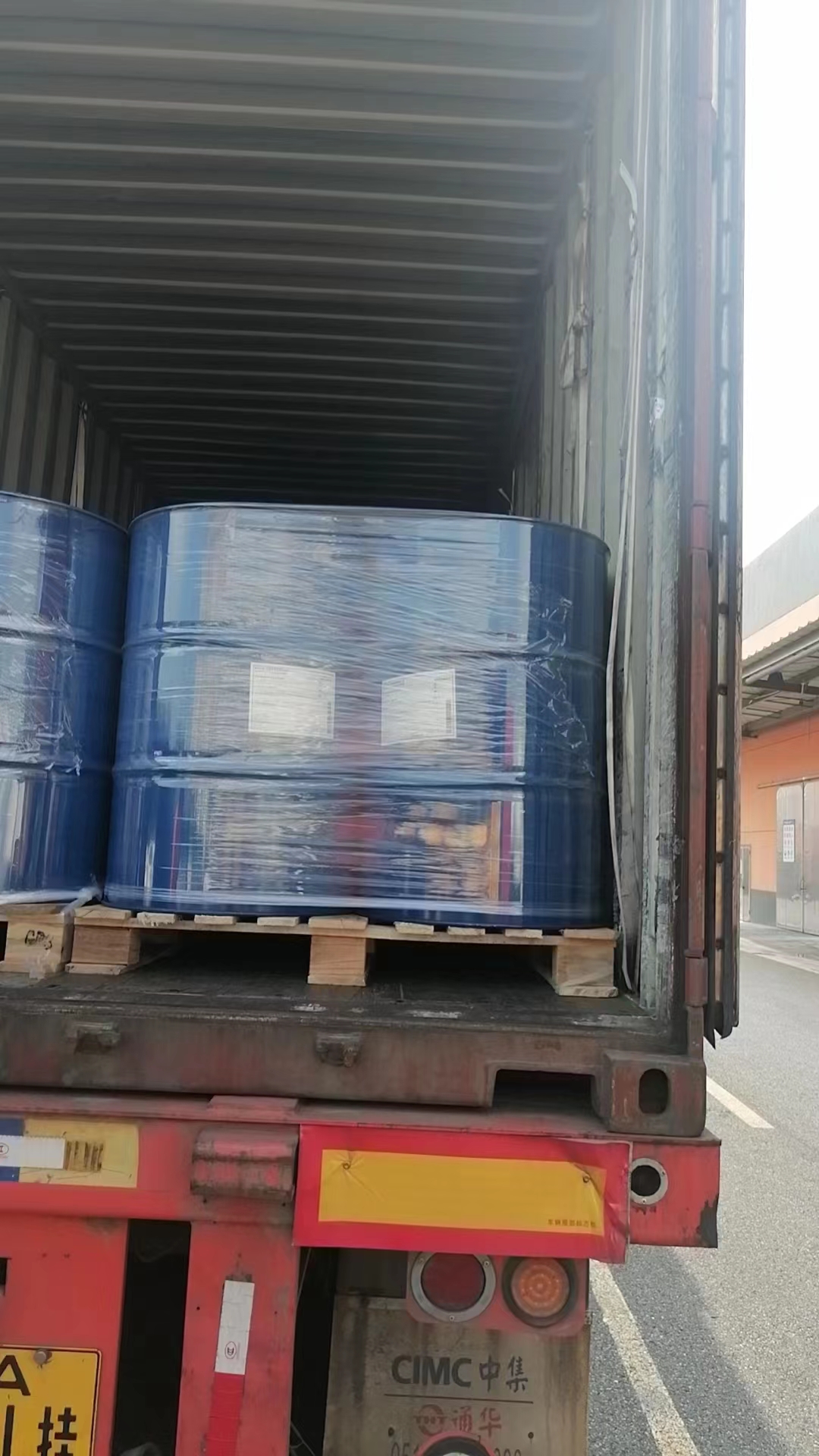 Triethanolamine