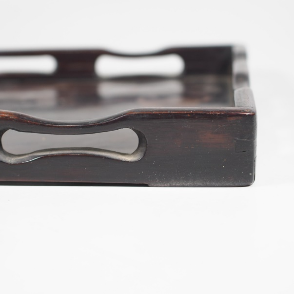  wood carvings, stone carvings